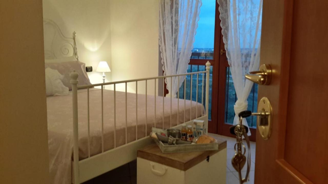 Beti House Heart'S And Roses Rooms Ponte Galeria Exterior foto